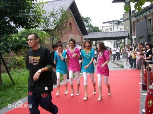 姚中仁(MC Hotdog)早期形象生活照