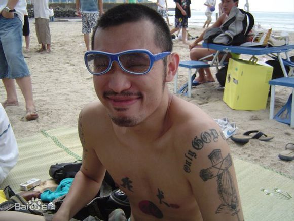 姚中仁(MC Hotdog)早期形象生活照