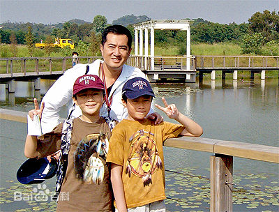 邓梓峰(Patrick Dunn)生活照性感图片图集