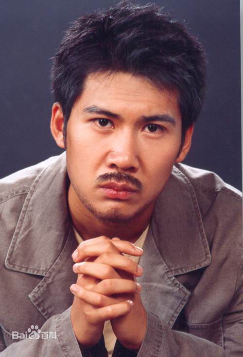 张隽溢张念骅性感图片图集