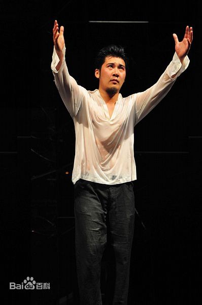 张隽溢张念骅性感图片图集