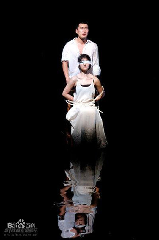 张隽溢演出照性感图片图集