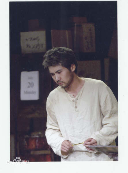 张隽溢演出照性感图片图集