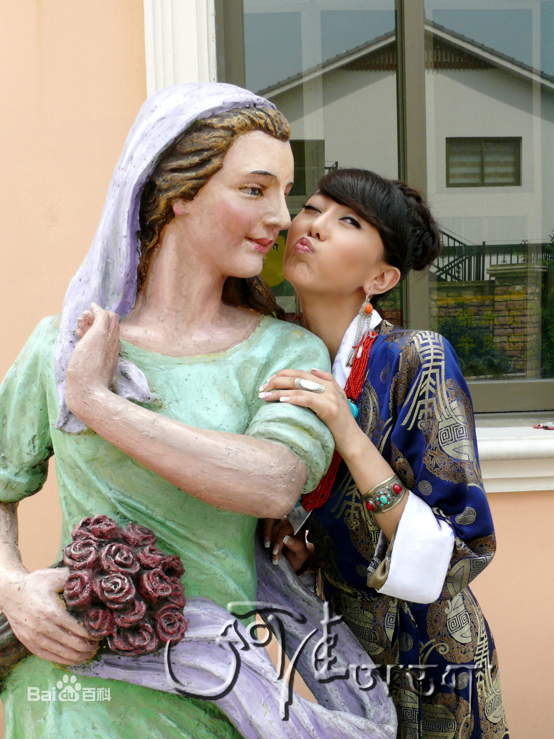 尕让卓玛前后照片