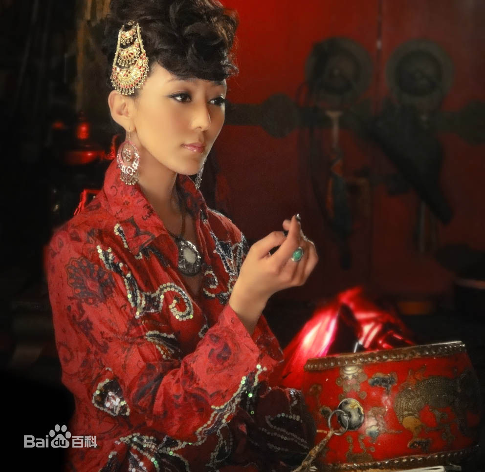 尕让卓玛前后照片