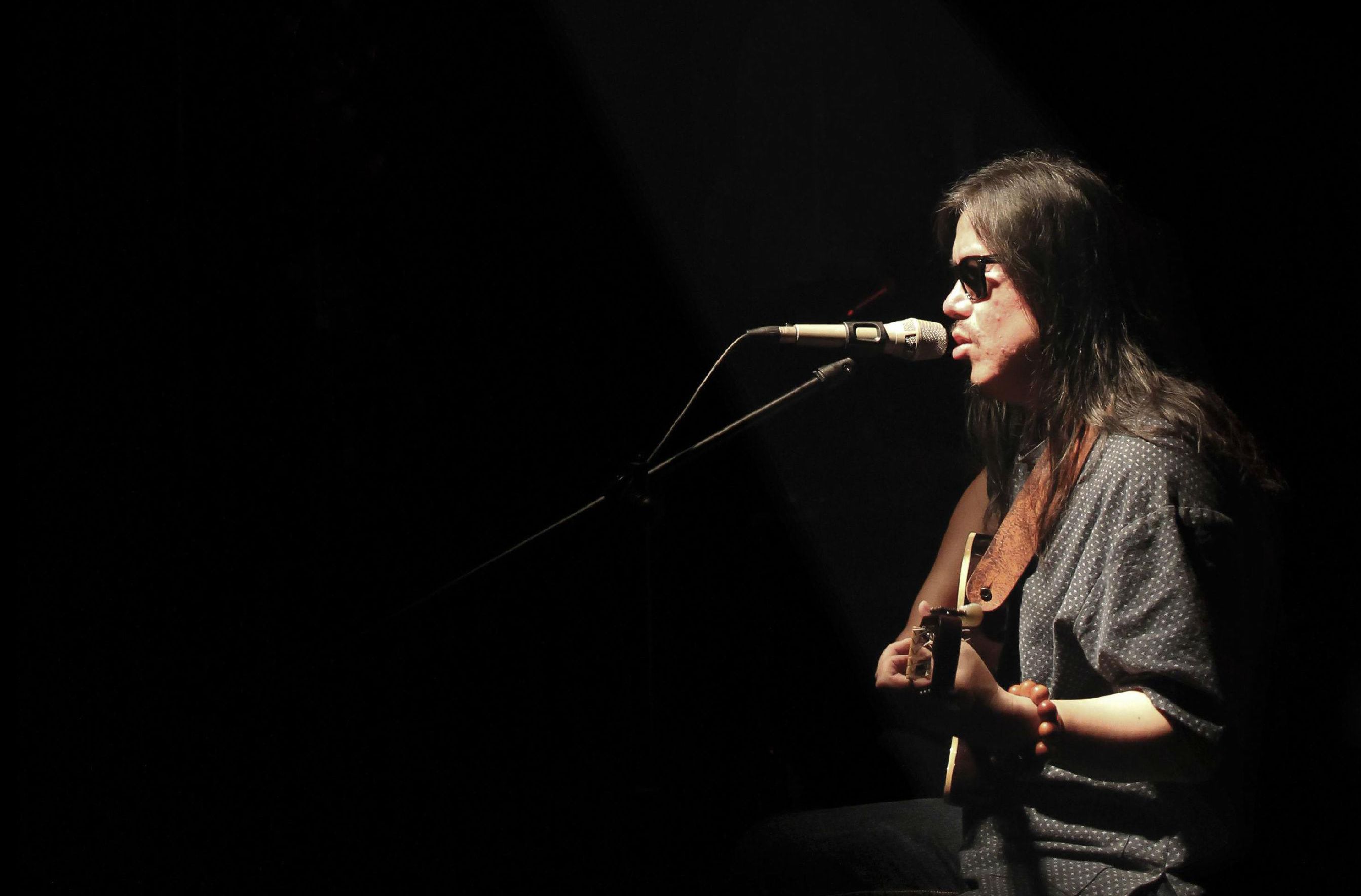 周云蓬前后照片