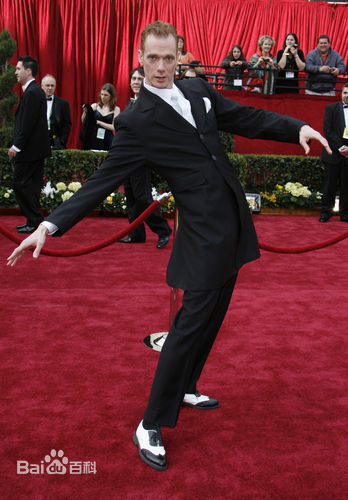 道格·琼斯(Doug Jones)出席活动照性感图片图集