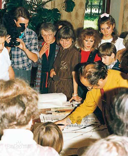 戈沙(r0 wA)在俄罗斯画家马克西莫夫家性感图片图集