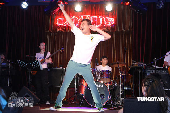 陈升(Bobby Chen)表演前后照片