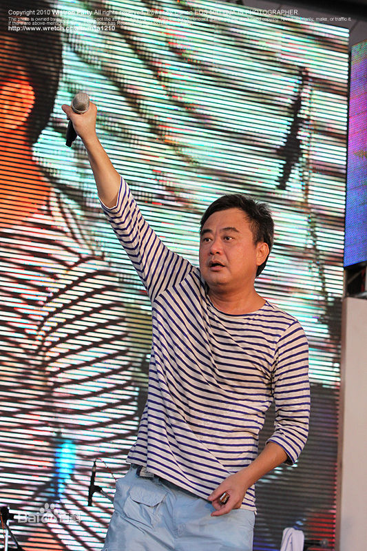 陈升(Bobby Chen)20101003八仙乐园演出照片素颜照相册