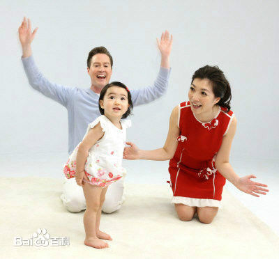 黄嘉千(Huang jiaqian)生活照性感图片图集