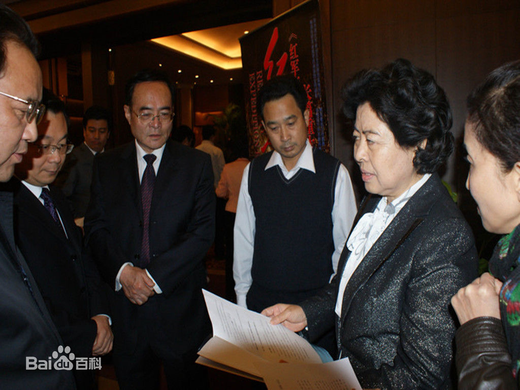 梁春书和他们在一起前后照片