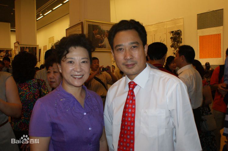 梁春书和他们在一起前后照片