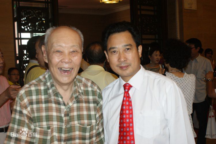 梁春书和他们在一起前后照片