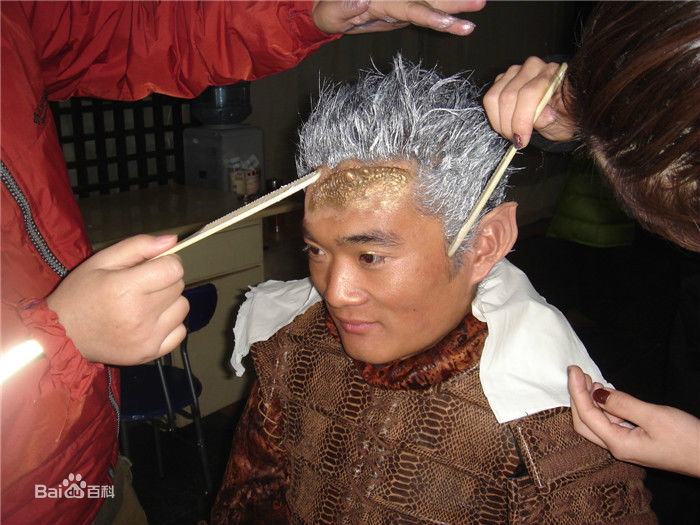 马洪文.前后照片