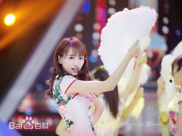 最新黄婷婷(Kotete)在《国民美少女》中的壁纸