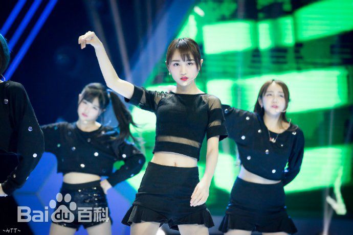 最新黄婷婷(Kotete)在《国民美少女》中的壁纸