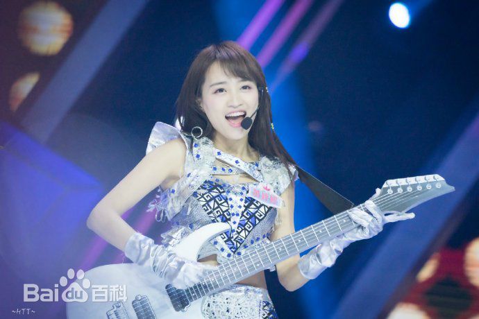 最新黄婷婷(Kotete)在《国民美少女》中的壁纸