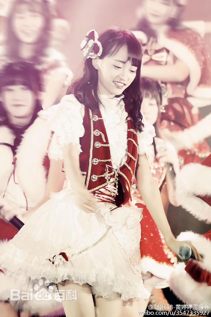 黄婷婷(Kotete)舞台表演性感图片图集