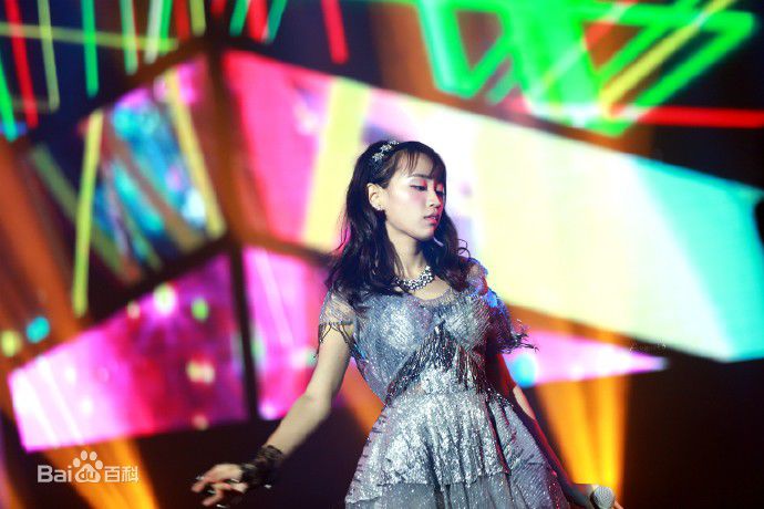 黄婷婷(Kotete)舞台表演性感图片图集