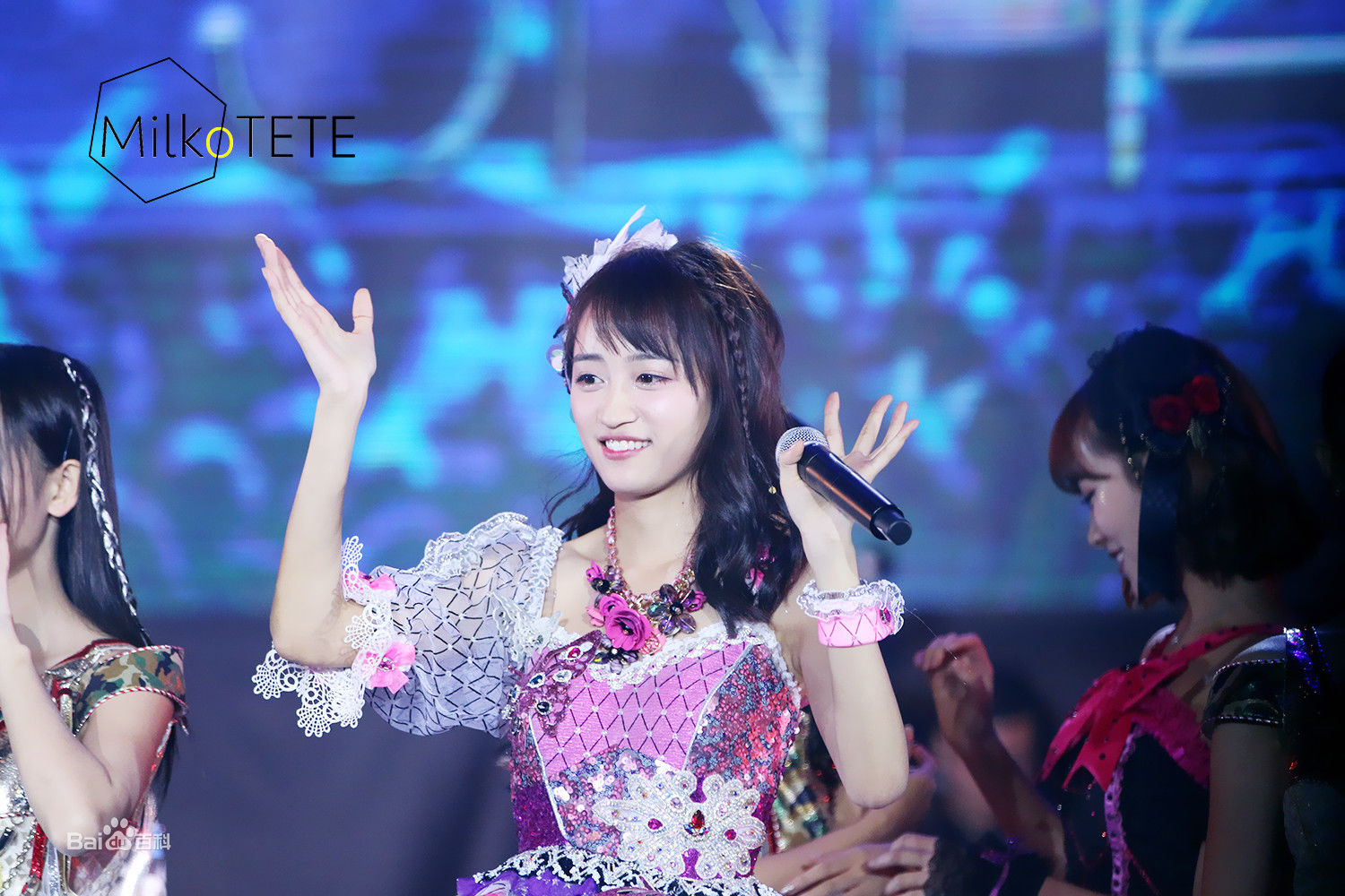 黄婷婷(Kotete)舞台表演性感图片图集