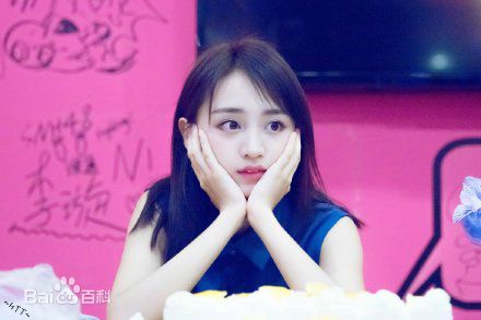 黄婷婷(Kotete)冷餐会素颜照相册