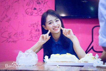 黄婷婷(Kotete)冷餐会素颜照相册