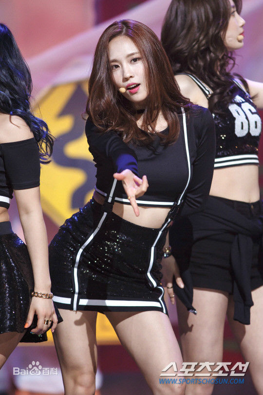 王霏霏(Fei)现场图片生活照