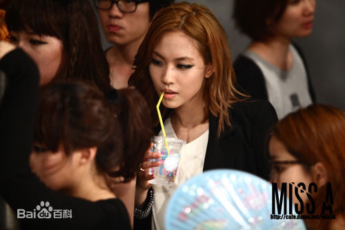 王霏霏(Fei)现场图片生活照