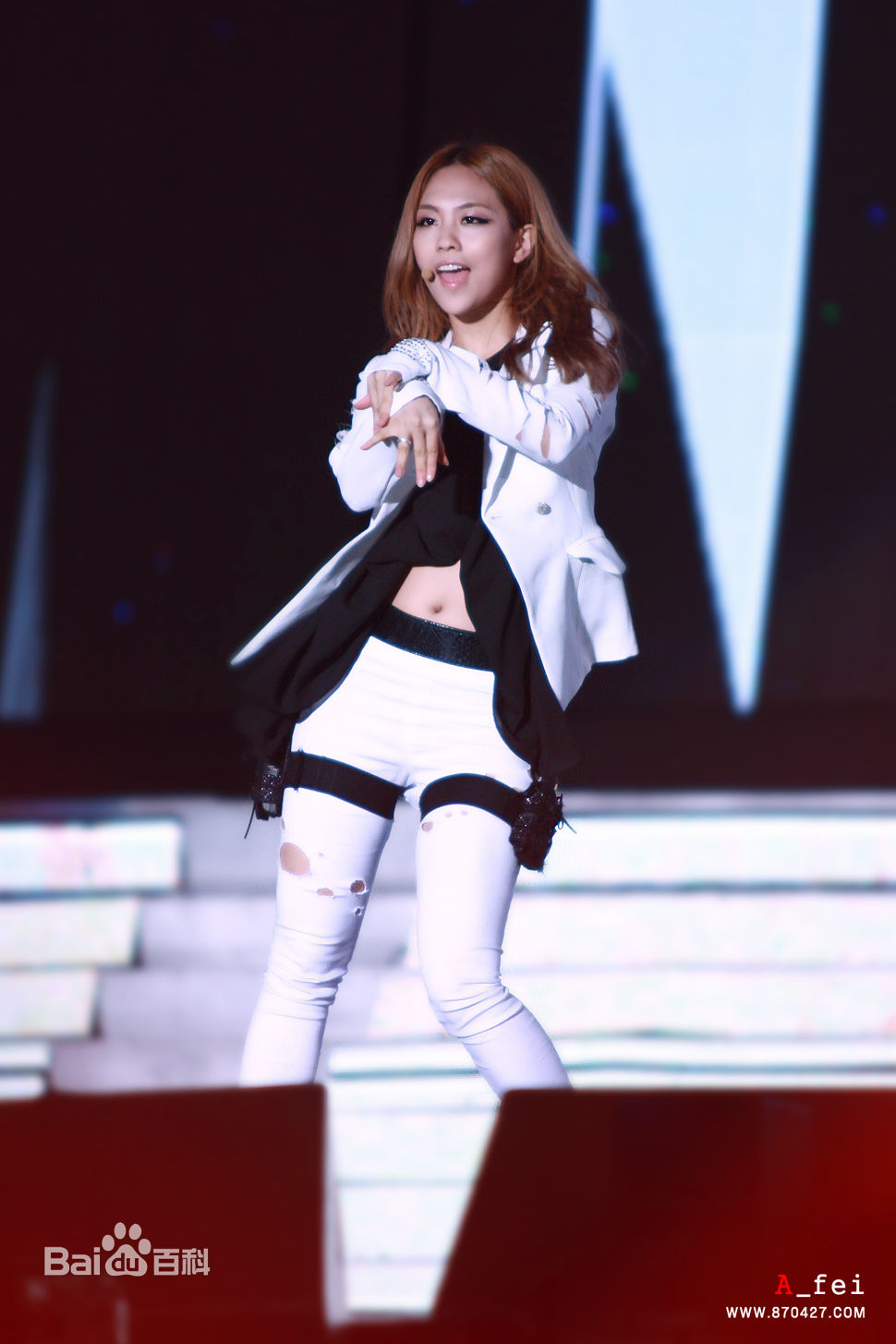 王霏霏(Fei)现场图片生活照