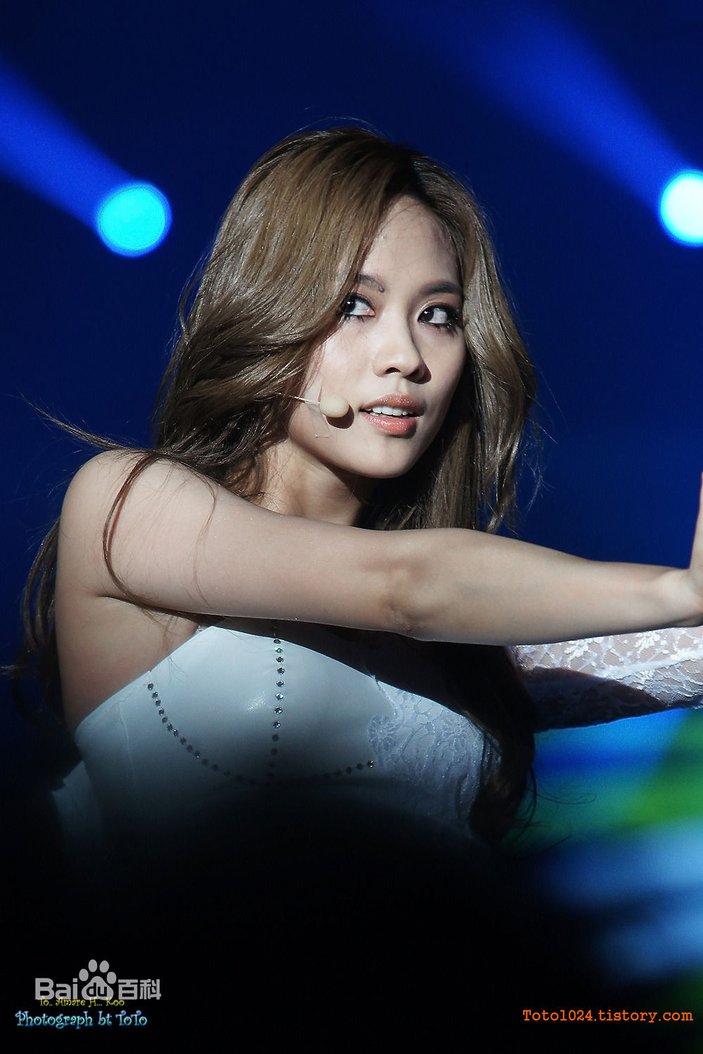 王霏霏(Fei)现场图片生活照