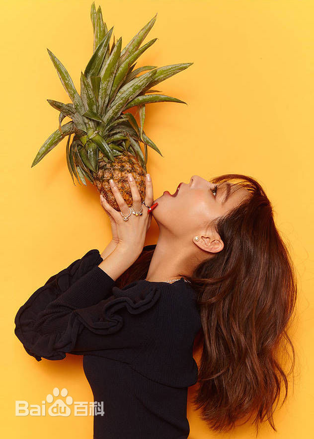 王霏霏(Fei)最新杂志图集