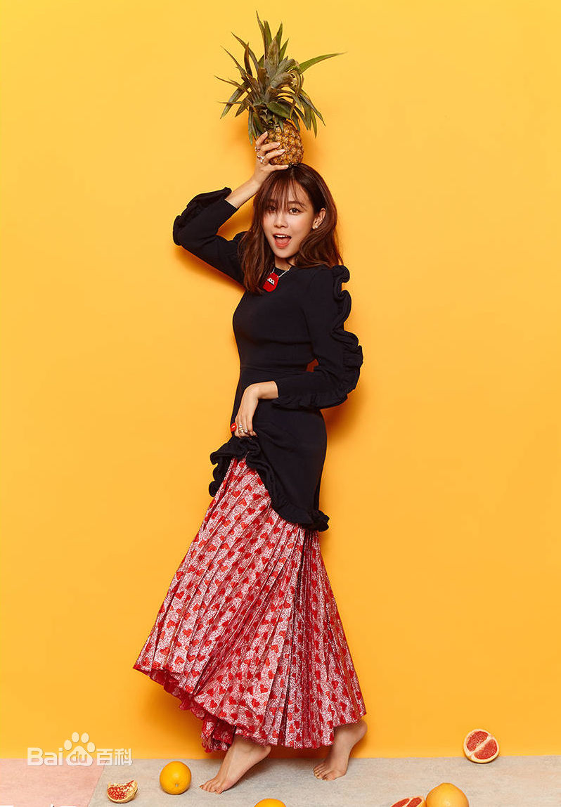 王霏霏(Fei)最新杂志图集