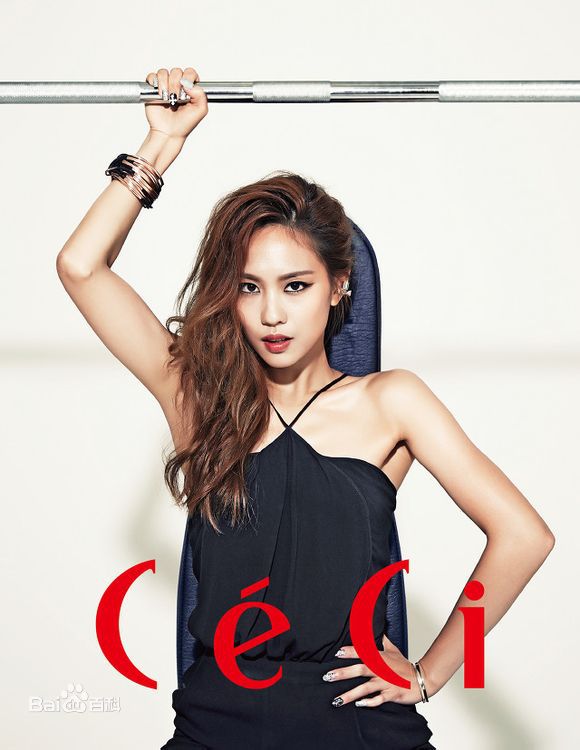 王霏霏(Fei)最新杂志图集