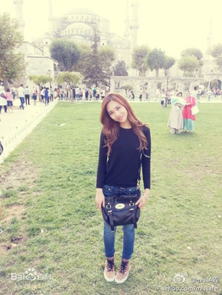 王霏霏(Fei)生活照前后照片