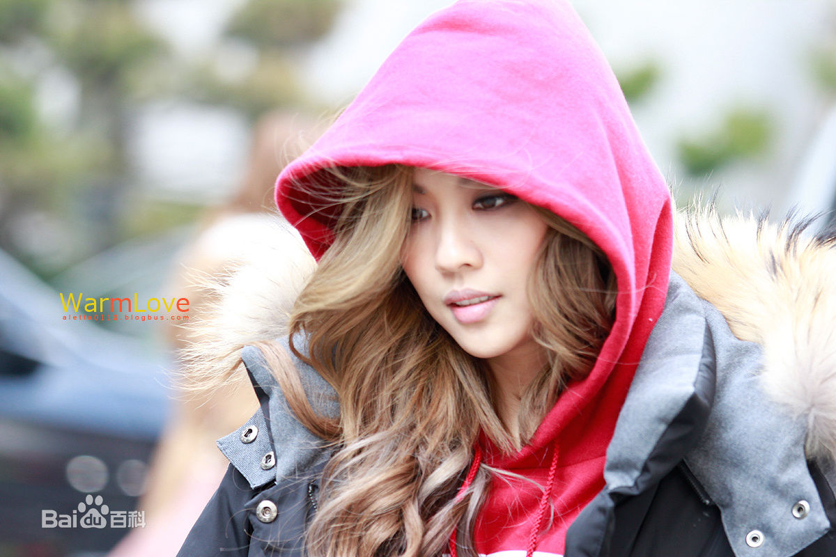 王霏霏(Fei)生活照前后照片