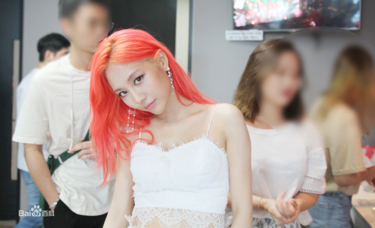 王霏霏(Fei)生活照前后照片