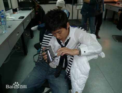 伊扬现场照片素颜照相册