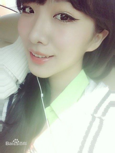 莫龙丹(Eleven)生活照片图片图集