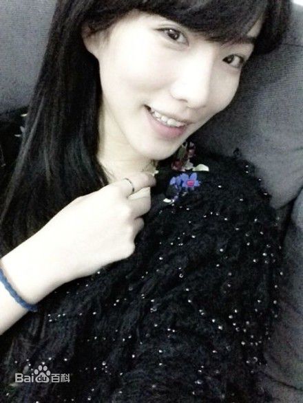 莫龙丹(Eleven)生活照片图片图集