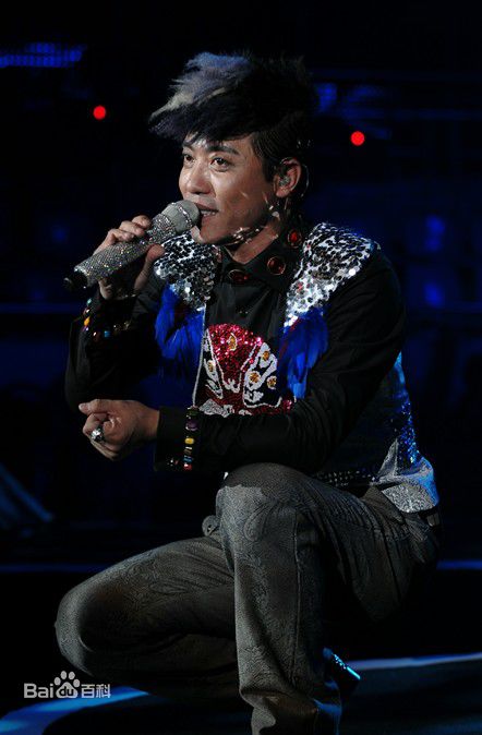 黑龙2018演唱会生活照