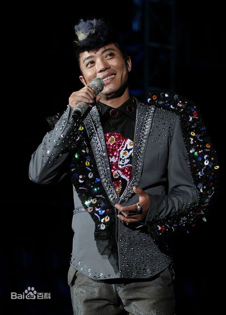 黑龙2018演唱会生活照