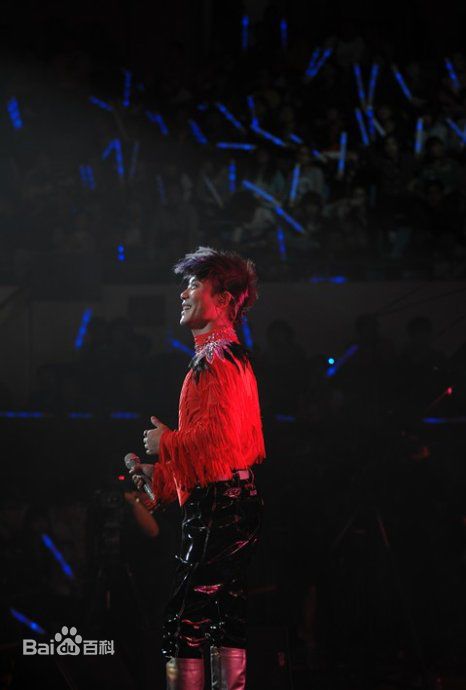 黑龙2018演唱会生活照