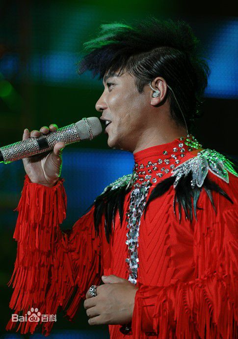 黑龙2018演唱会生活照