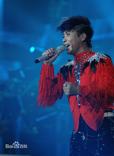 黑龙2018演唱会生活照