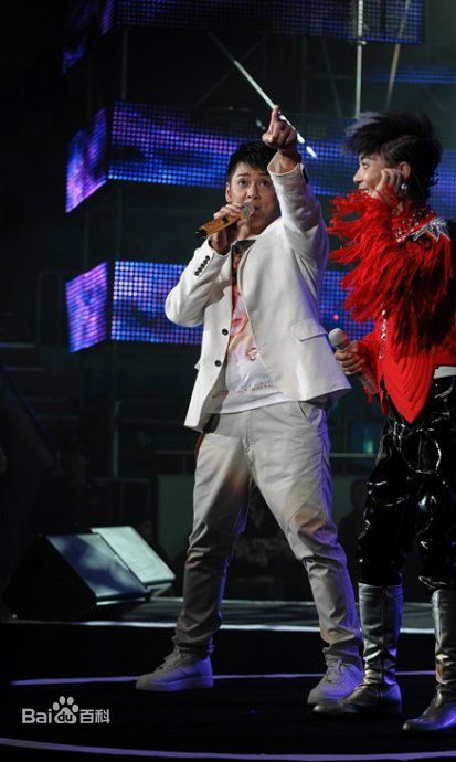 黑龙2018演唱会生活照
