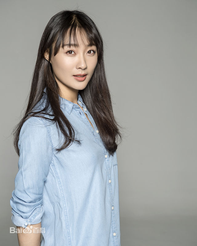 储小蕾形象照素颜照相册