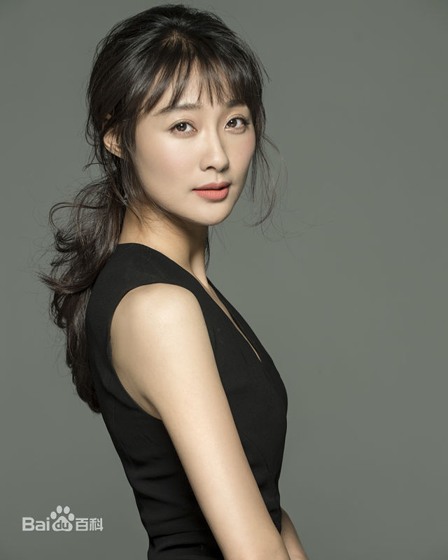 储小蕾形象照素颜照相册