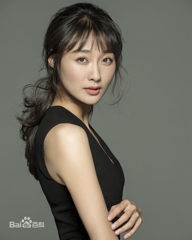 储小蕾形象照素颜照相册