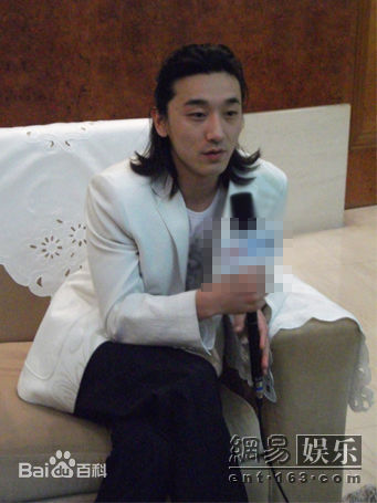 刘峰超参加活动的照片图片图集